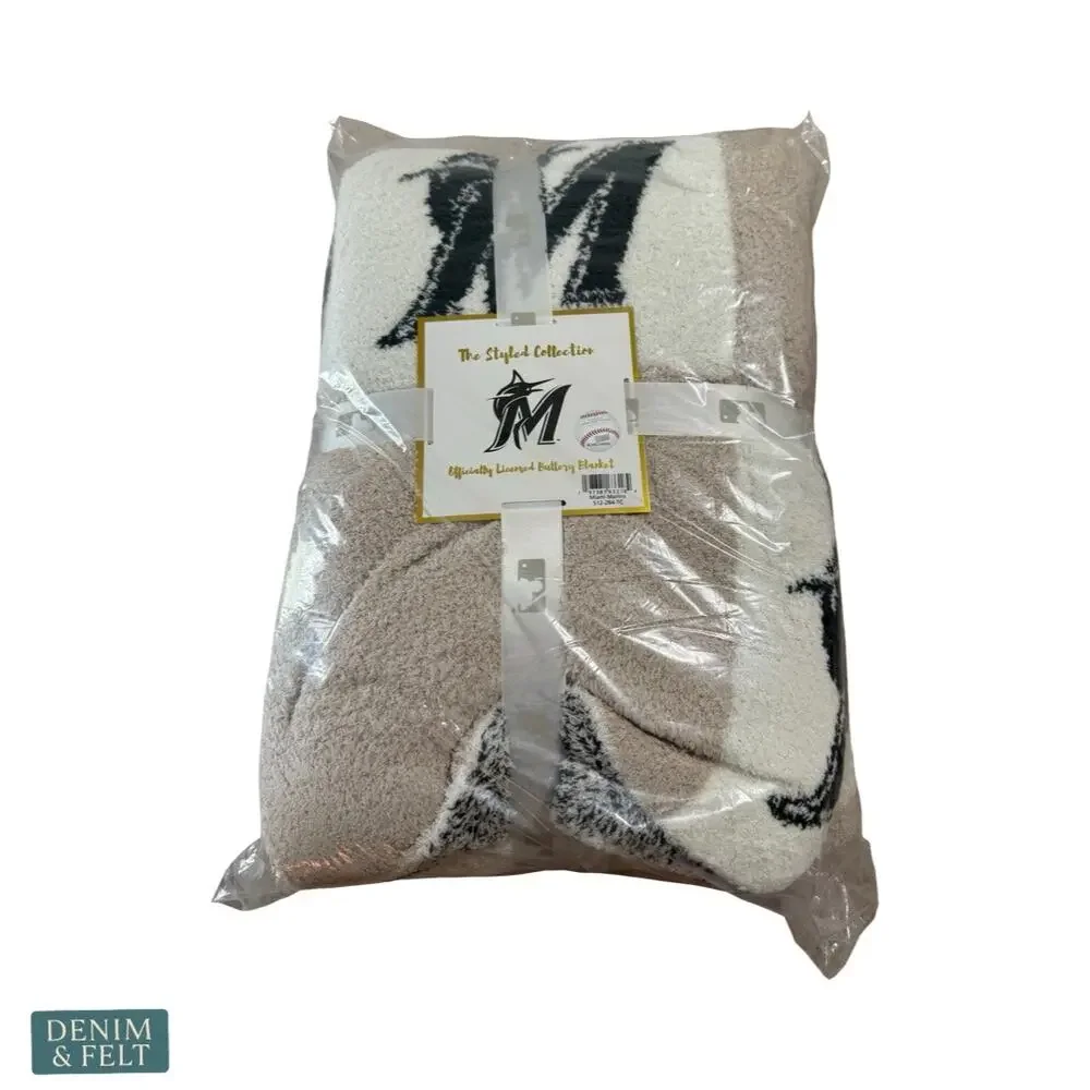 NEW The Styled Collection Miami Marlins MLB‎ Buttery Neutral Check Blanket 50x70